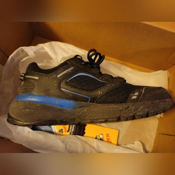 NIB HERMAN SURVIVORS SLIP AND OIL RESISTANT WORK SHOE WOMENS - Picture 4 of 7